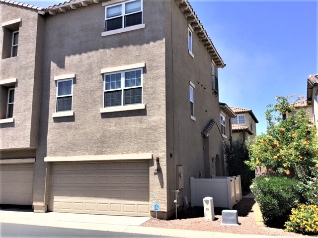 Building Photo - 894 S Annie Ln