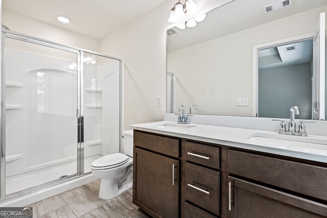 Building Photo - 776 Crestwell Cir