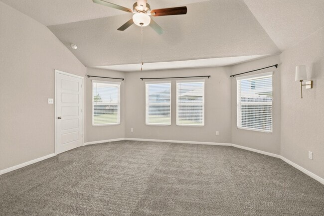 Building Photo - 7125 Flint Cyn