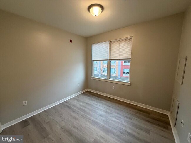 Building Photo - 1535 Cecil B. Moore Ave