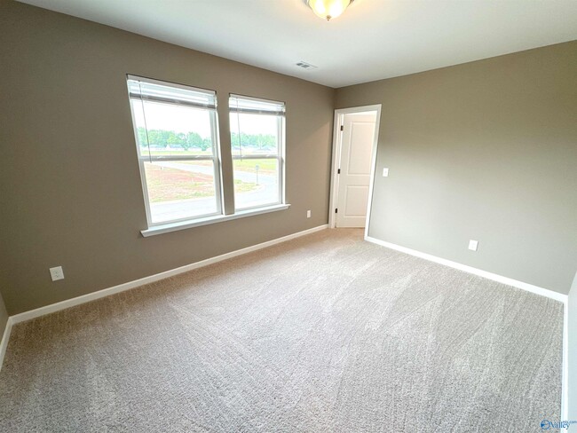 Building Photo - 228 Hibiscus Dr