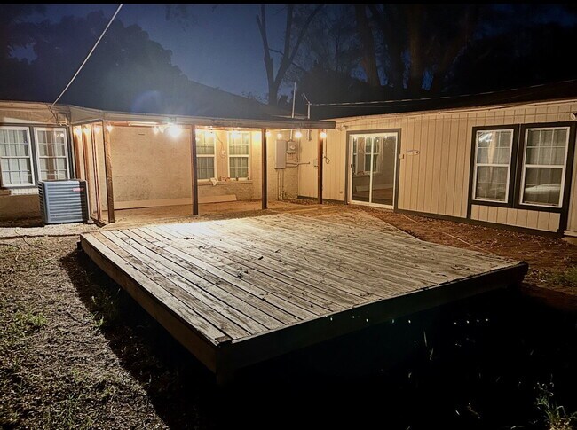 Building Photo - Spacious 4 Bedroom Home for Roommates in Tech Terrace - Pre-Leasing for Summer/Fall 2026