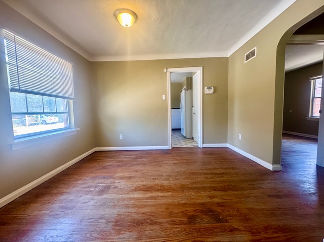 Building Photo - SECTION 8 IS GLADLY ACCEPTED 3 Bed 1.5 Bath With 2 Car Detached Garage