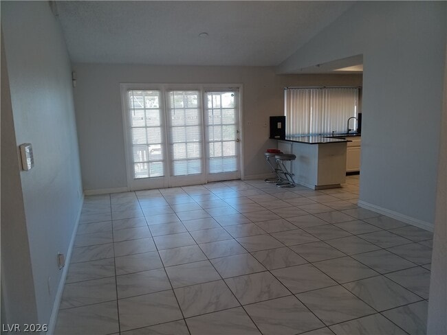 Building Photo - 6221 Peppermill Dr