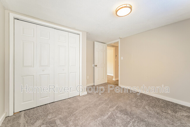 Building Photo - 8545 Wittmer Rd