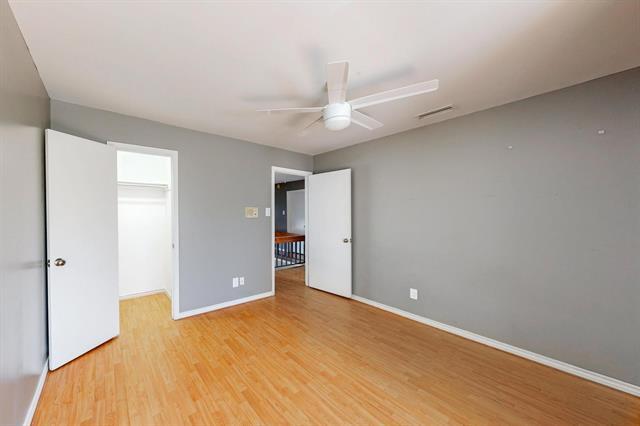 Building Photo - 3103 Lakeside Dr