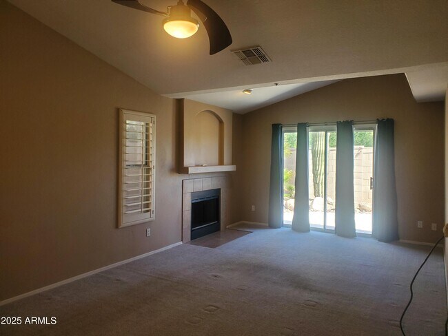 Building Photo - 12059 N 110th St