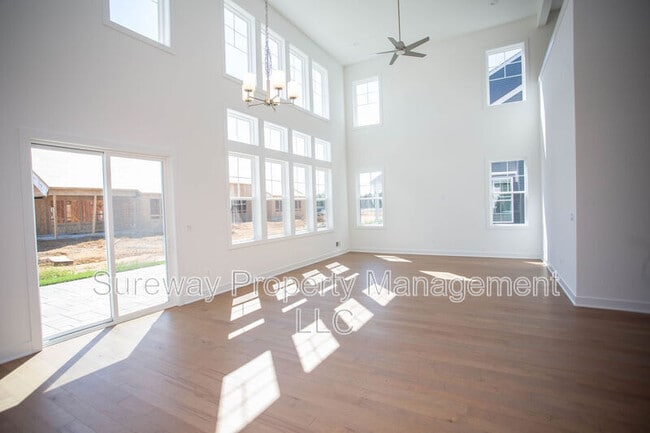 Building Photo - 7 Cole Pl