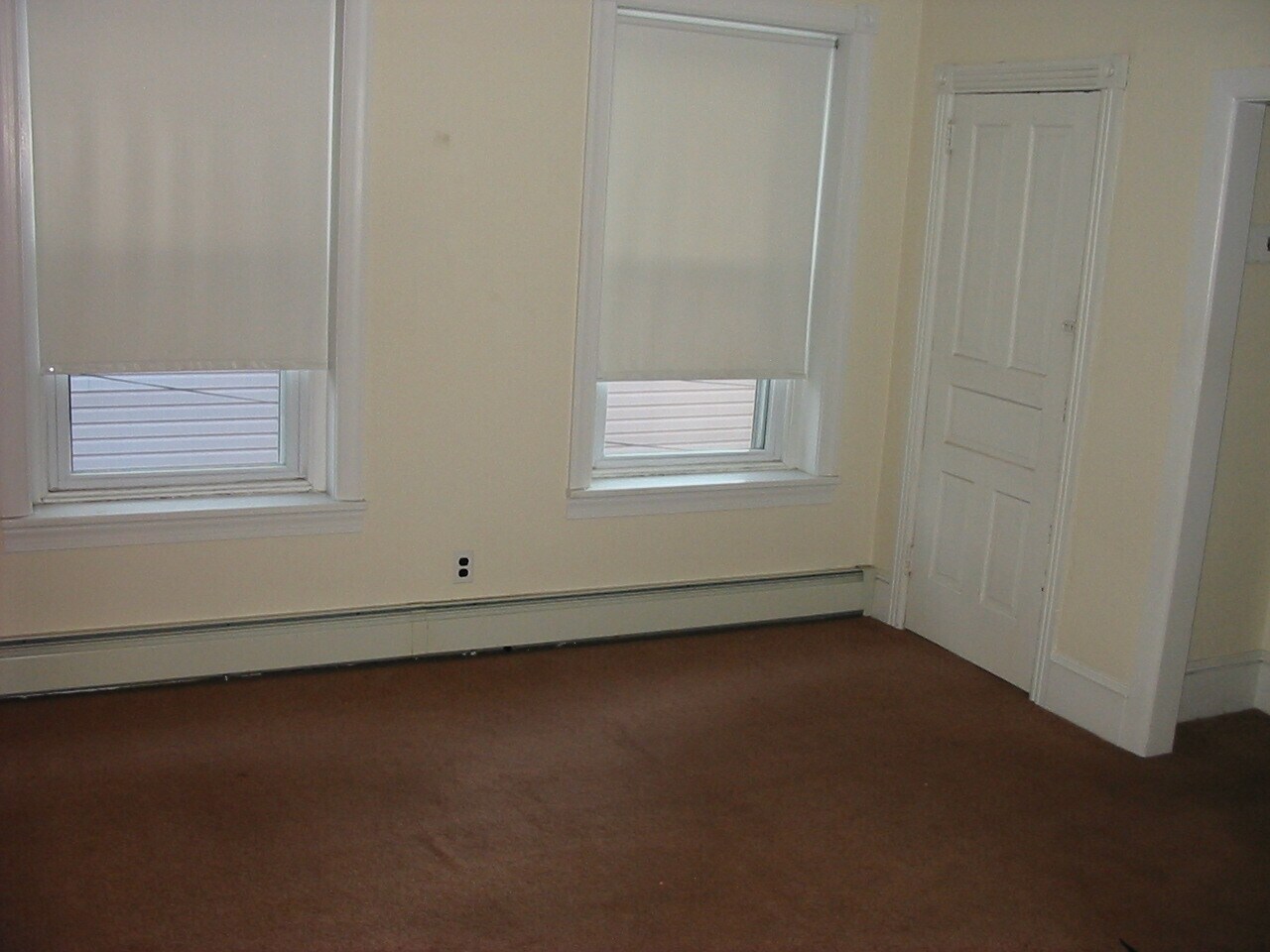 Large BR w/closet - 121 Gay St