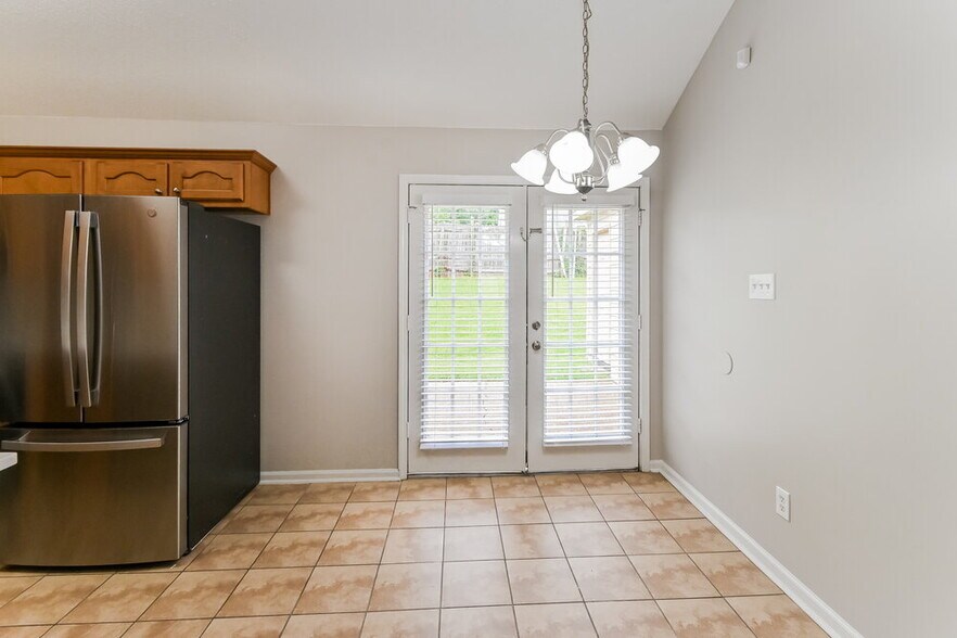 Building Photo - 2835 Misty Briar Cove