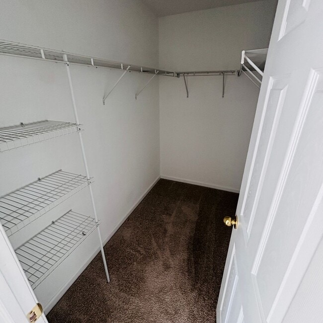 Building Photo - Located in the Highgates subdivision in Upper Macungie Township this 3 bedroom, 2.5 bath townhouse