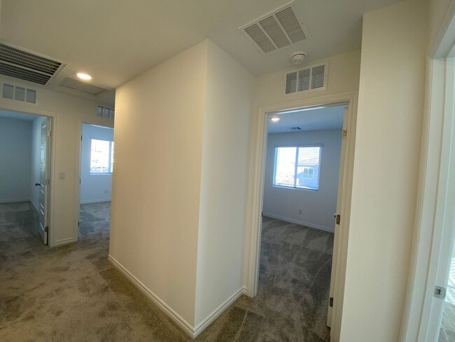 Building Photo - new build 4 bedroom house