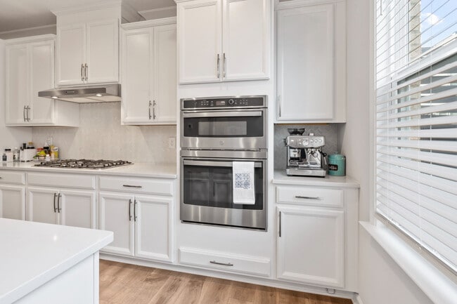 Building Photo - 214 Maidstone Trail