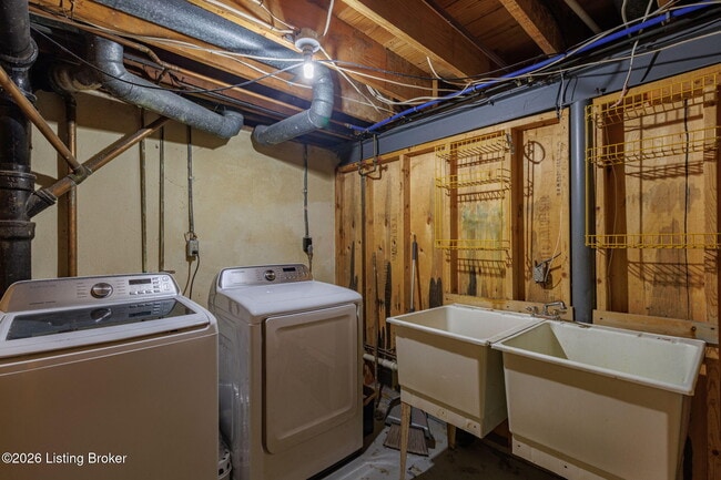 Building Photo - 10807 Helmsdale Ln