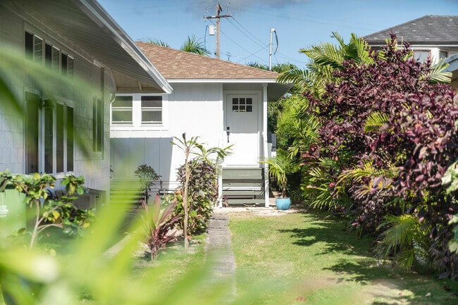 Building Photo - 244 Awakea Rd