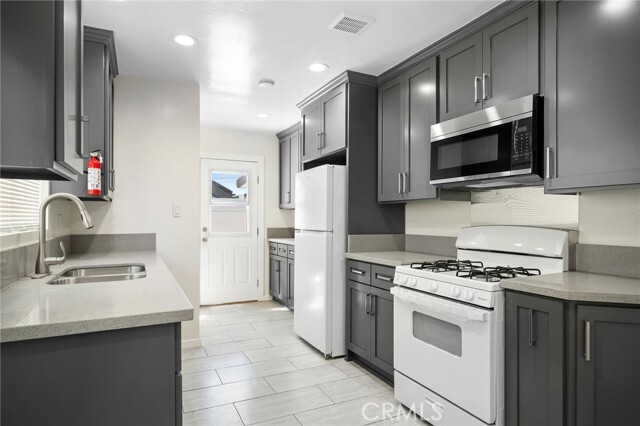 Building Photo - 612 N 4th St