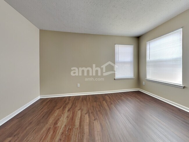 Building Photo - 1559 Lavender Ln