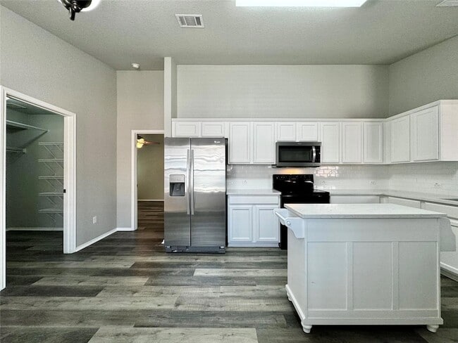 Building Photo - 1014 Aiken Dr