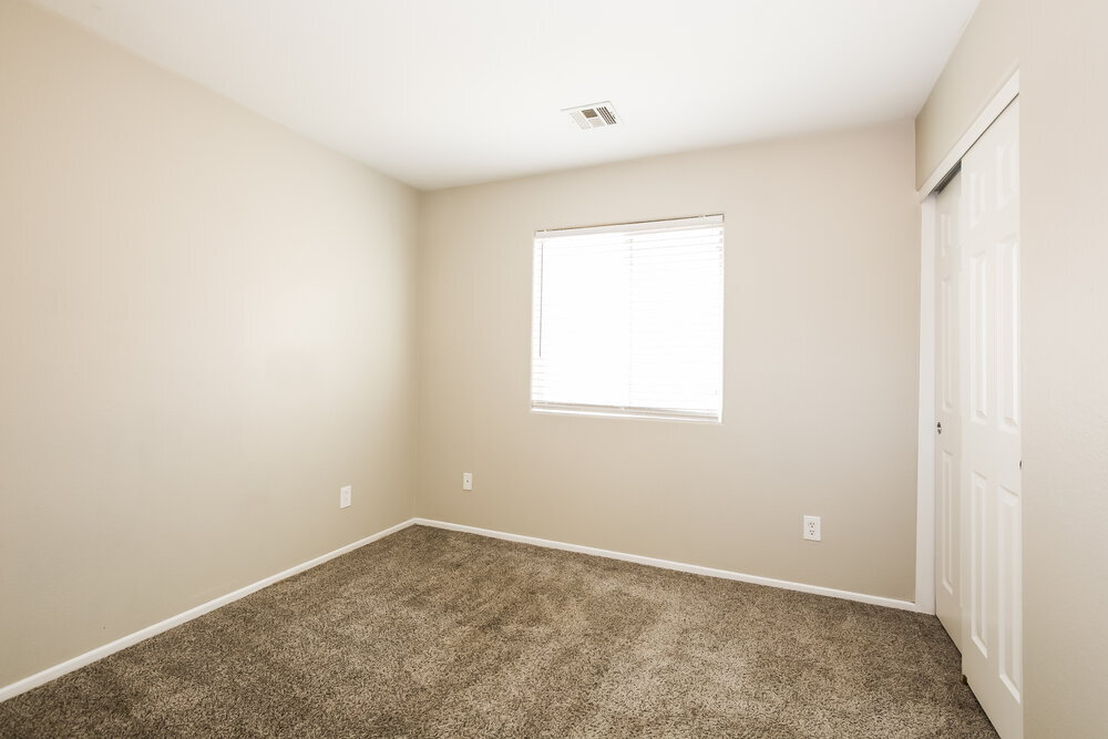 Building Photo - 3520 Terraza Mar Ave