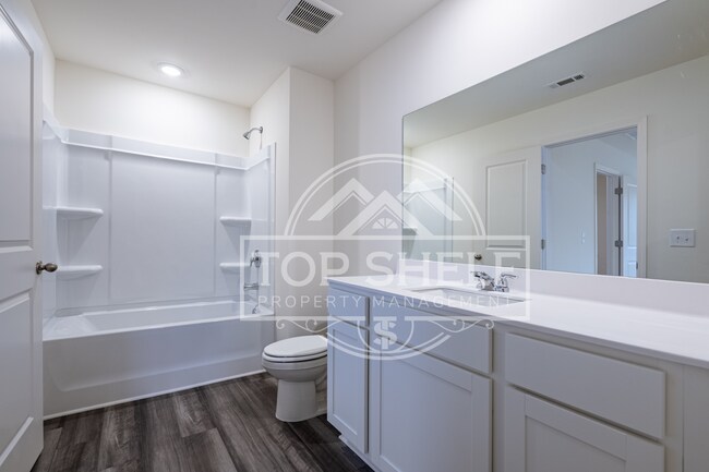 Building Photo - 2010 Ayla Dr