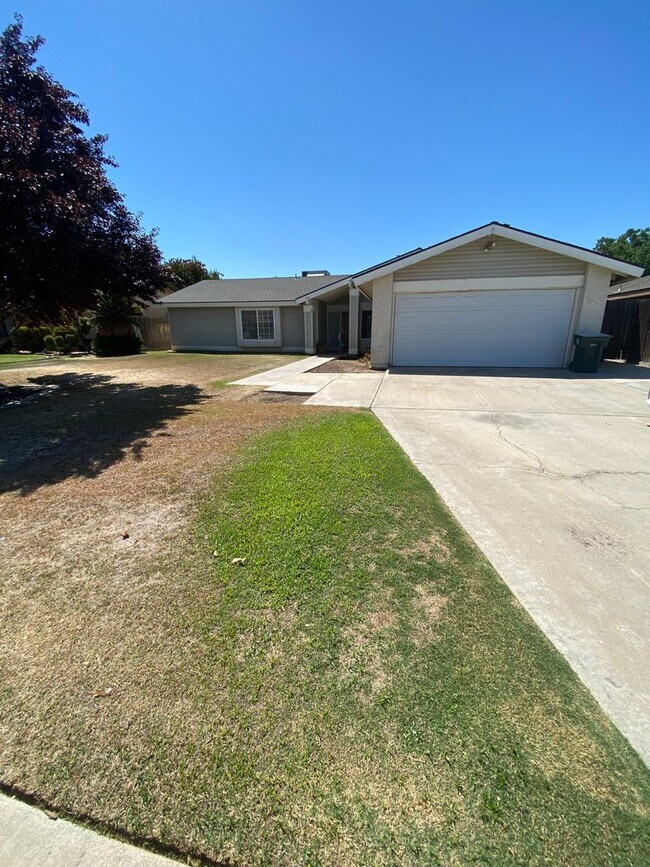 Primary Photo - 4601 Glengary Pl