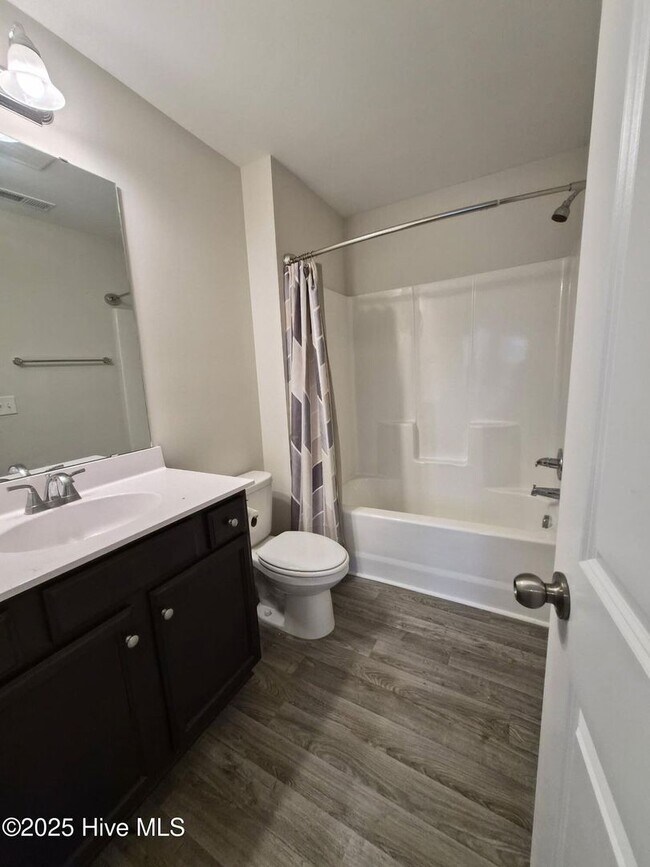 Building Photo - 616 Riggs Rd