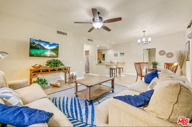 Primary Photo - 78225 Cabrillo Ln
