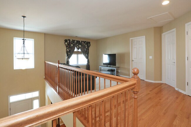 Building Photo - 21911 W Tori Ln