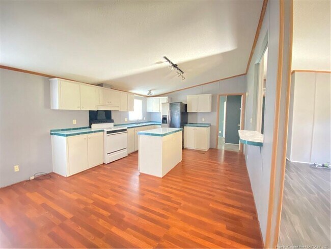 Building Photo - 217 Longhill Dr