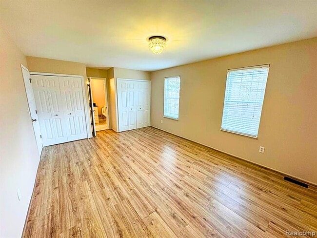 Building Photo - 19479 Scenic Harbour Dr