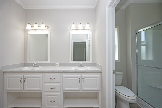 Building Photo - 1618 Killarney Ct