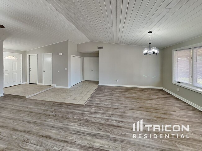 Building Photo - 5425 Addison Avenue Las Vegas NV