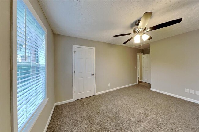 Building Photo - 3587 Plum Creek Trail NW