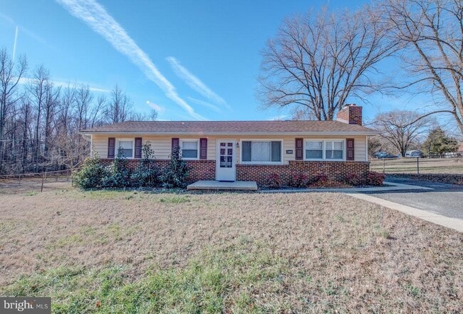 Building Photo - 10605 Willetts Crossing Rd