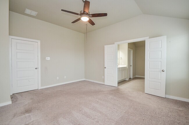 Building Photo - 2511 Shining Spur Ct