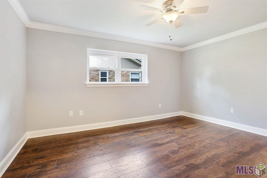 Building Photo - 13212 E Parnell Ave