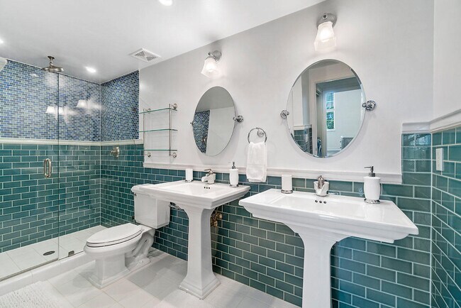 Building Photo - 11740 St Andrews Place