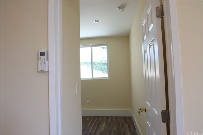 Building Photo - 11598 Cranston Ave