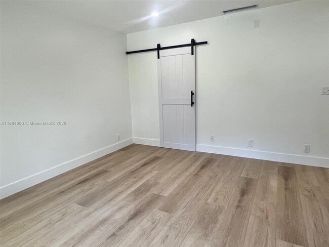 Building Photo - 1000 River Reach Dr