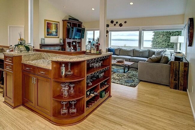 Building Photo - Stunning Sound & Olympic Mountain View Home in North Admiral