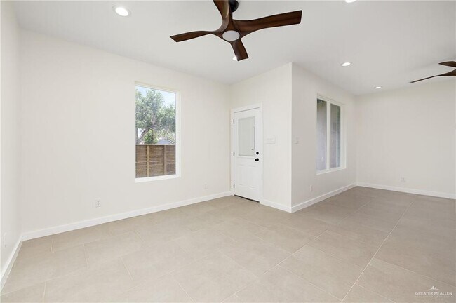 Building Photo - 912 Bicentennial Blvd