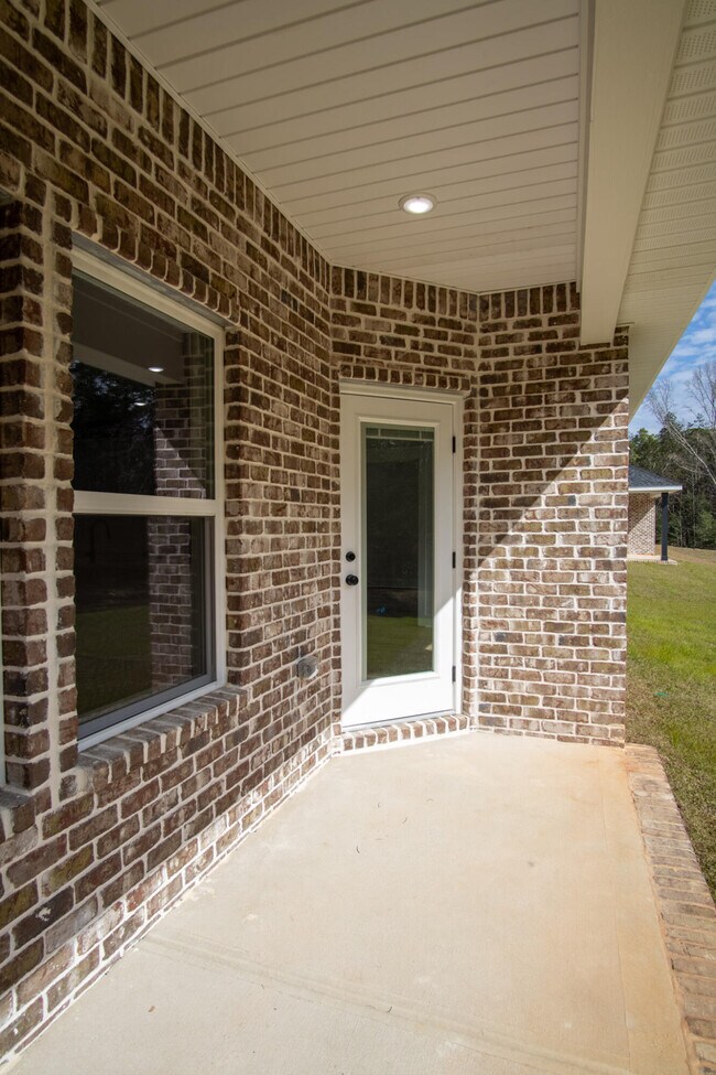 Building Photo - 333 Shoal River Dr