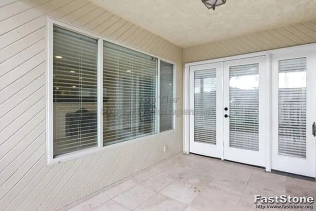 Building Photo - OCEAN VIEWS! Luxury Oceanside Condo with S...