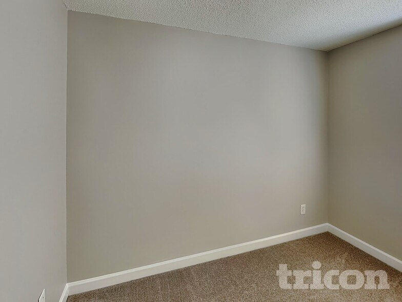 Building Photo - 1123 Alston Hill Dr