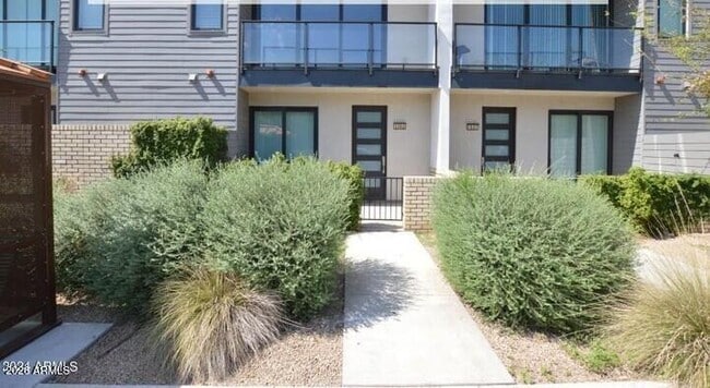 Building Photo - 506 S Hardy Dr