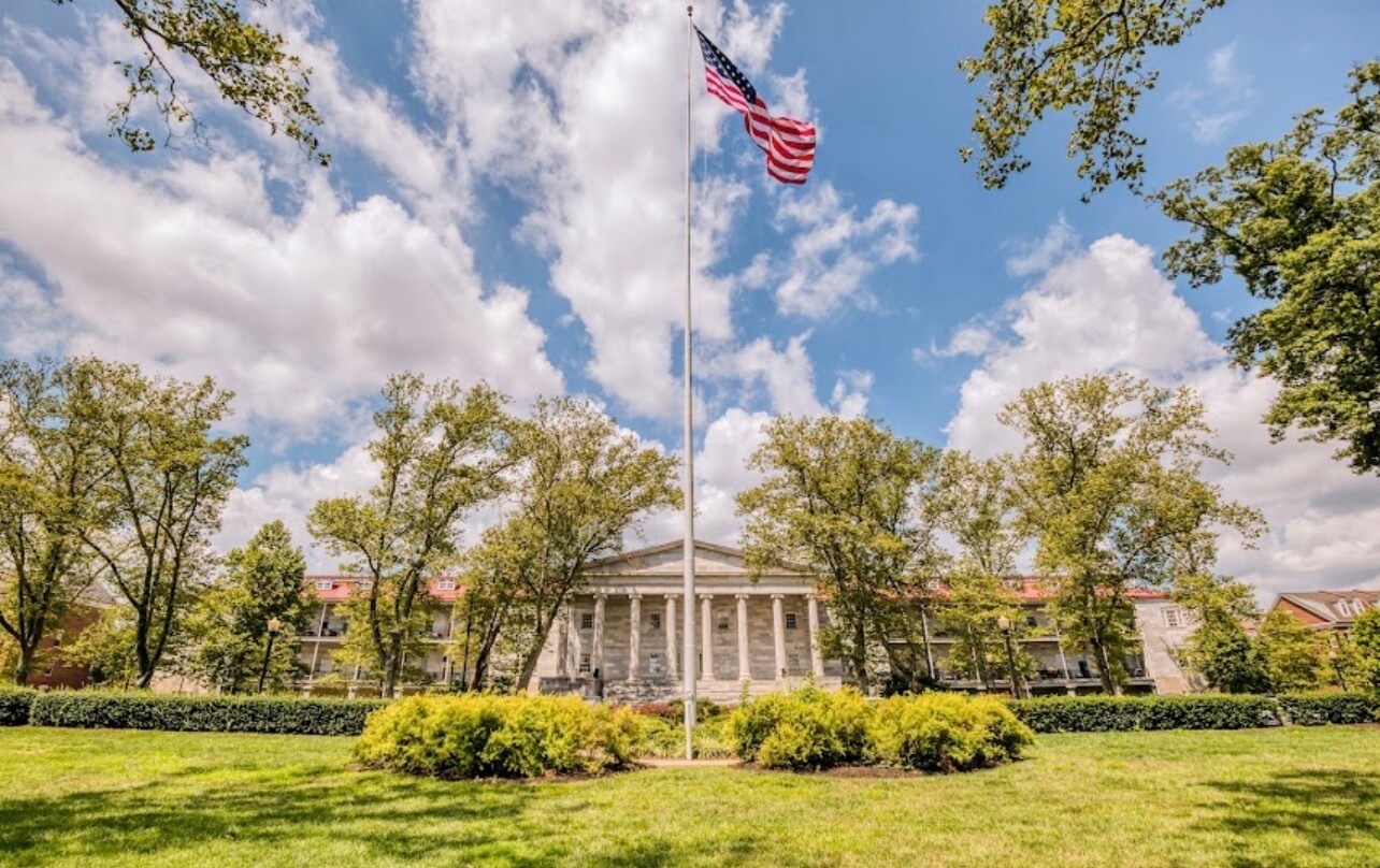 Building Photo - 203 Governors Ct