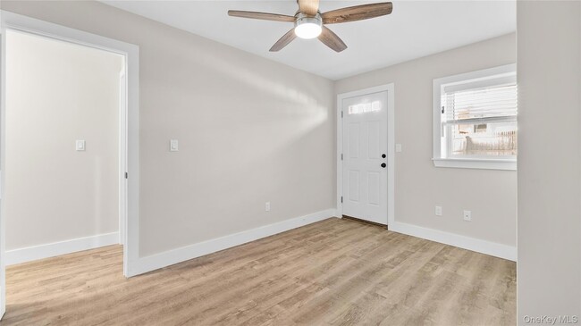 Building Photo - 197 Grand St