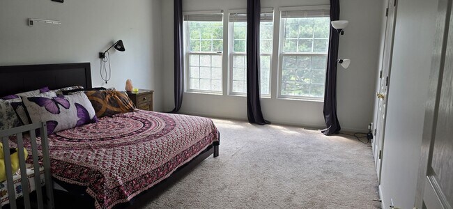 Building Photo - 2986 Peachtree Cir