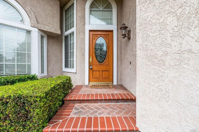 Building Photo - 1260 Highcliff Cir