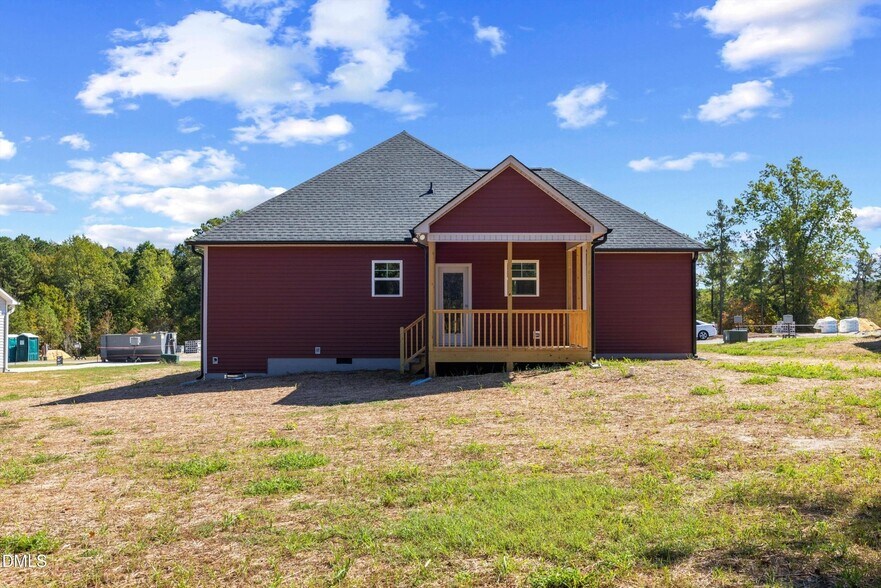 Building Photo - 73 Falls Riv ct